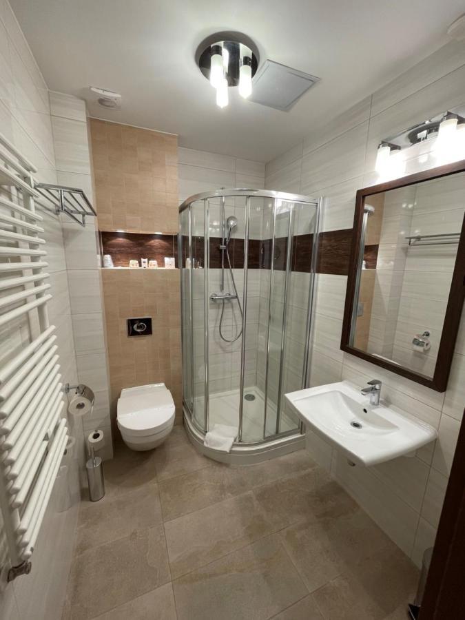 Skarbek 3* Lubiń